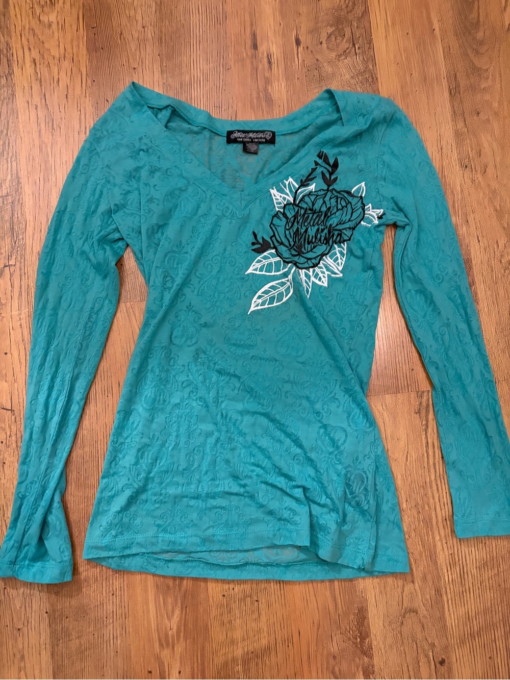 Metal Mulisha Teal Long Sleeve V-Neck Graphic Top
